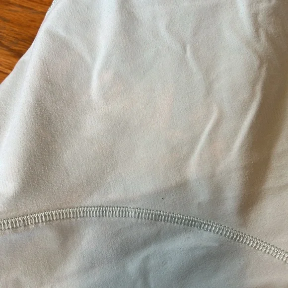 Lululemon Jacket 6 - Picture 5 of 8